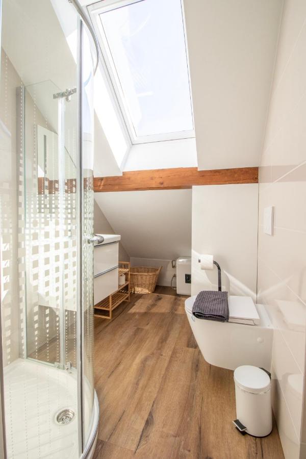 House Apartment *