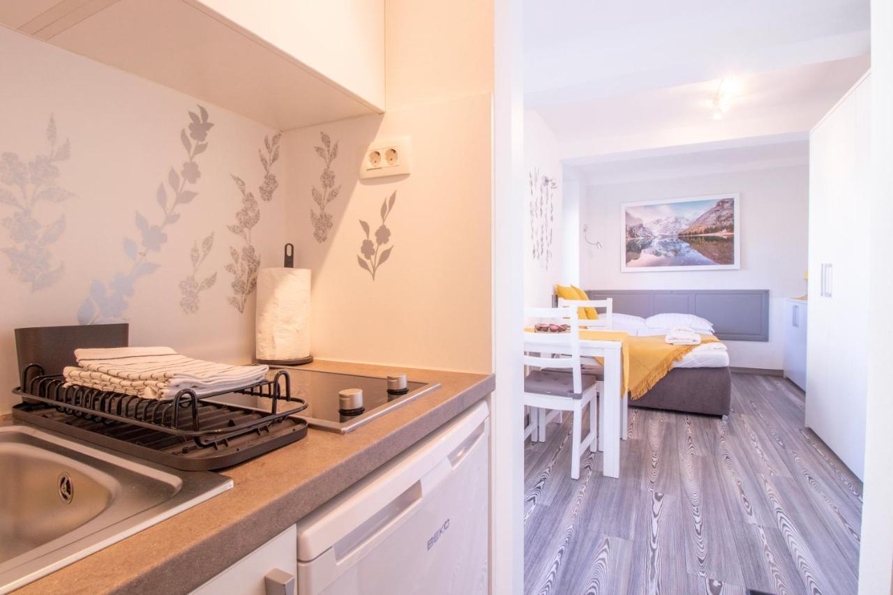 Apartma House